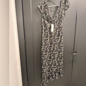 [NWT] urban outfitter Kimchi Blue Black Maxi Dress with White Floral Pattern